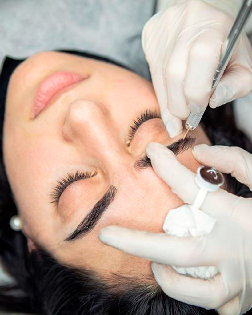 What Are the Benefits of Semi-Permanent Makeup Like Microblading and Lip Tinting?